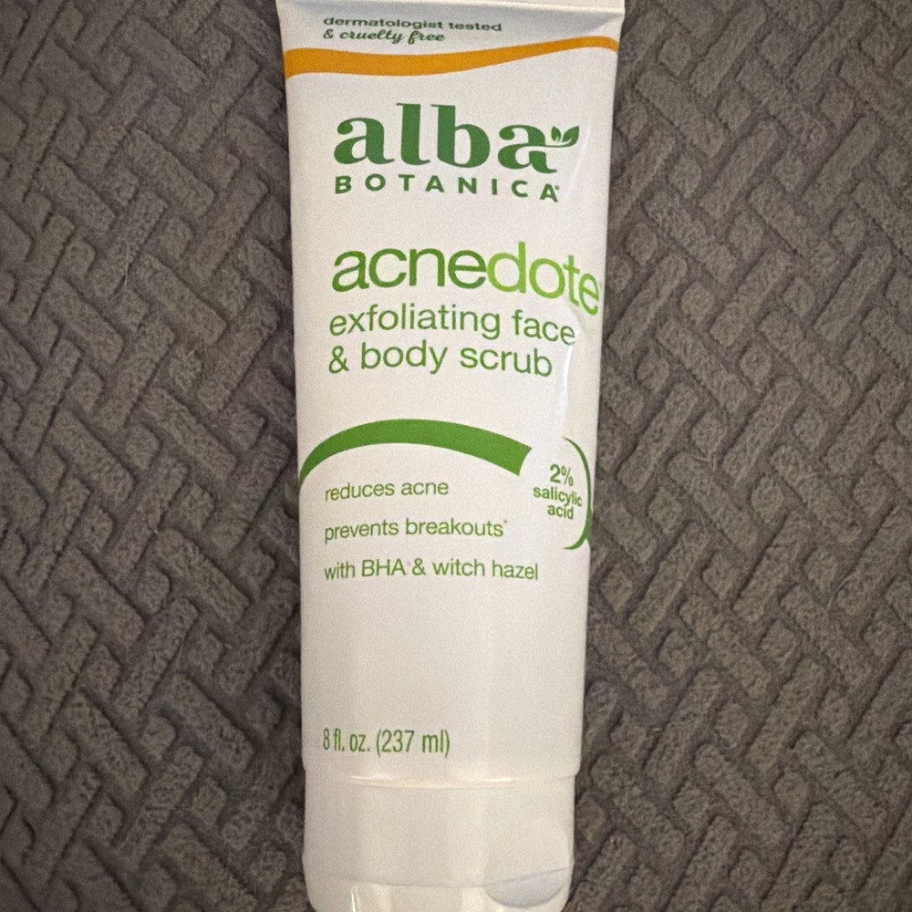 Alba Botanica Natural Acnedote Face and Body Scrub‎ 8 Oz
